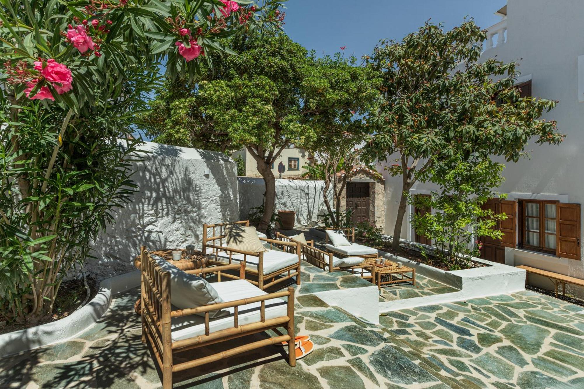 Teresa Spetses Hotel Kültér fotó